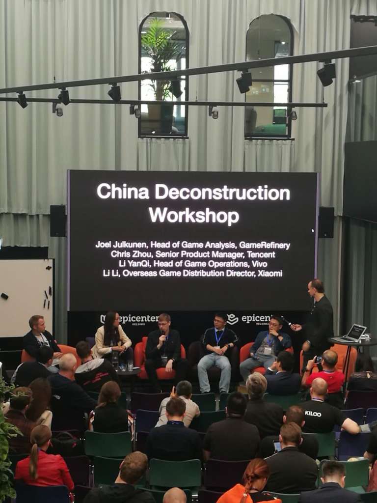 图片包含 人员, 建筑物描述已自动生成